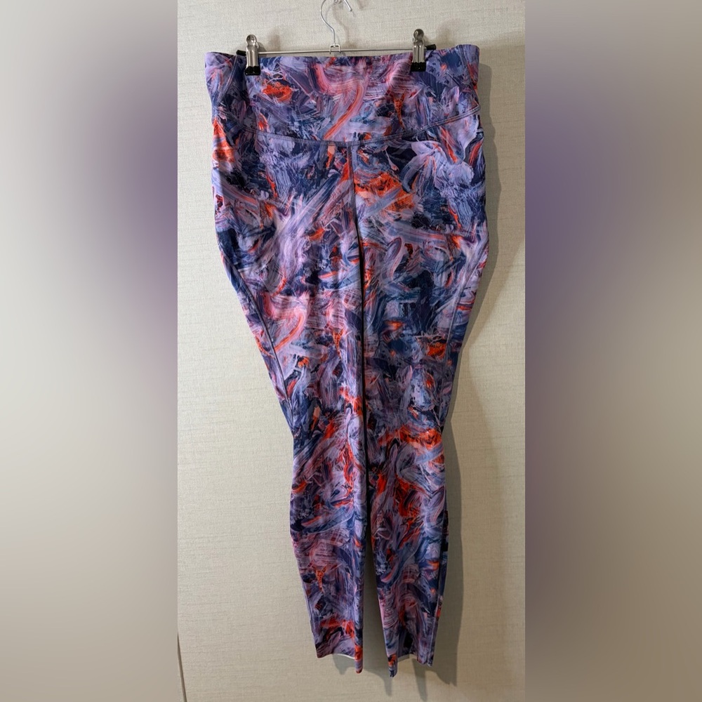 Size 12 Lululemon Base Pace High-Rise Running Tight 27”